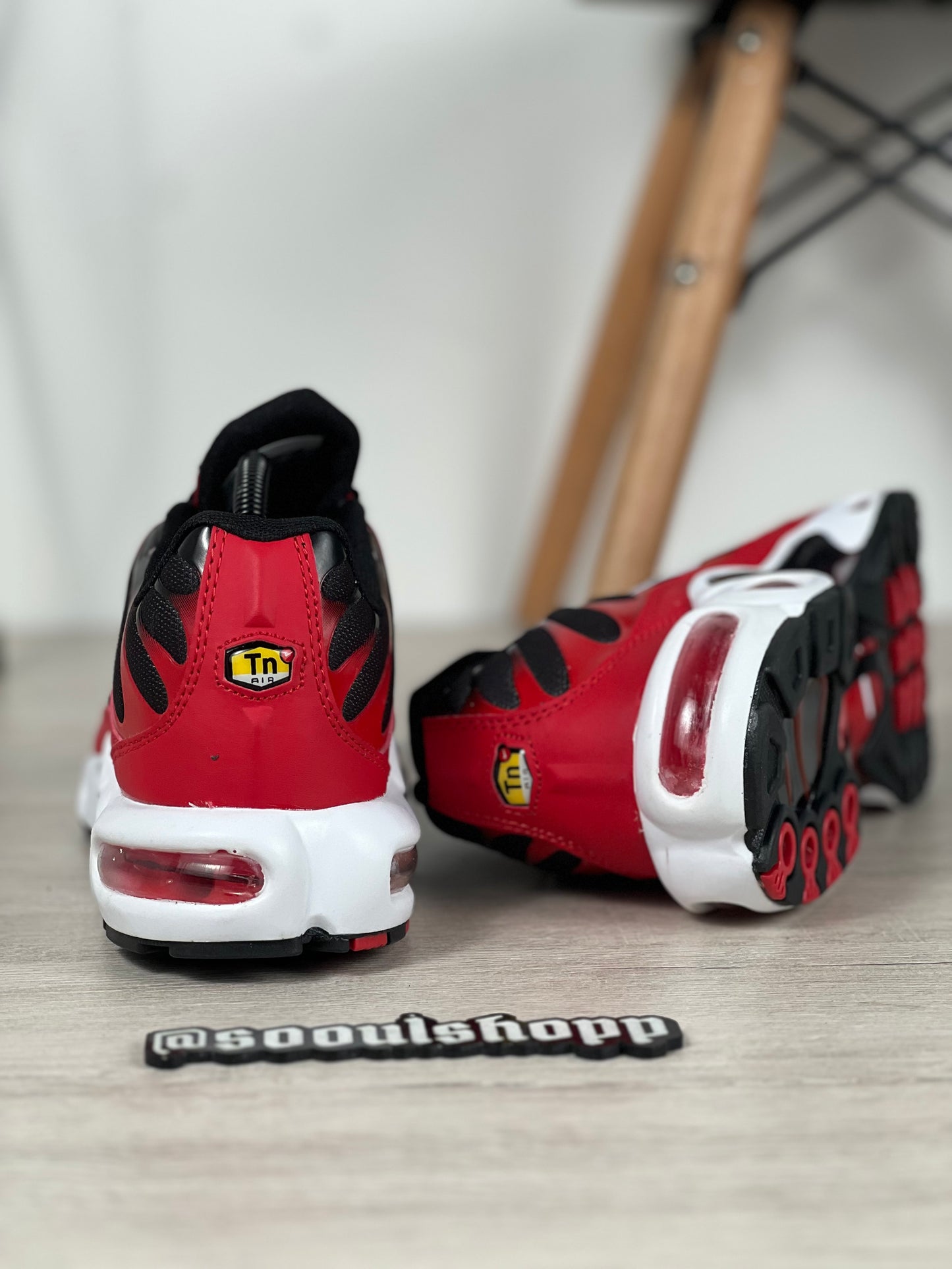 Nike Air Max Plus Varsity Red