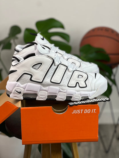 Nike Air More Uptempo 96 - Blanca, negra