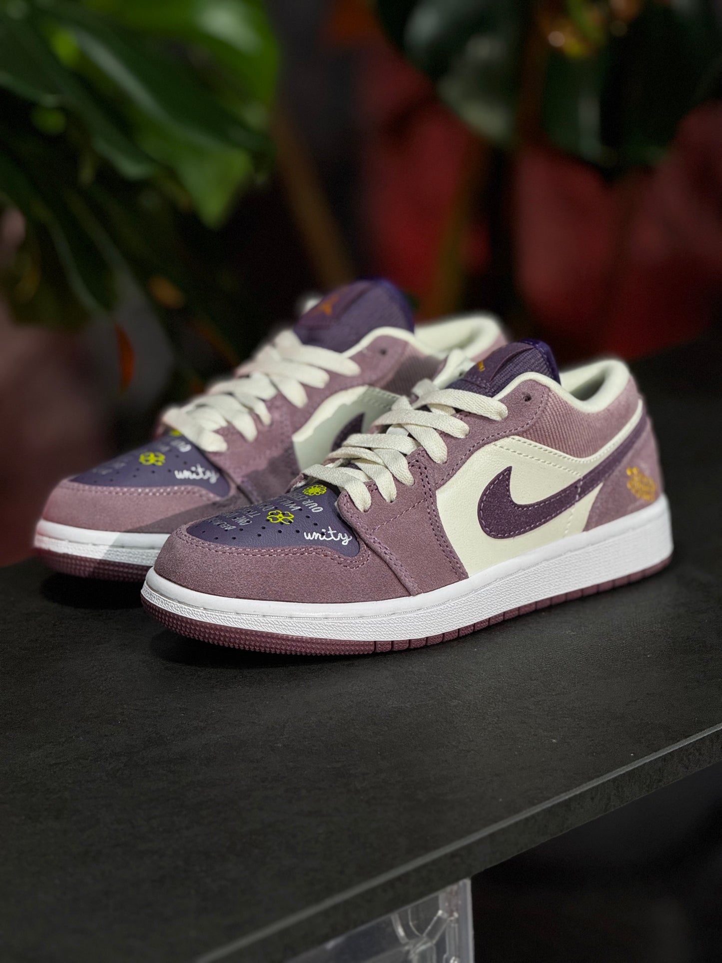 Air Jordan 1 Low "Unity" - Morado, Blanco