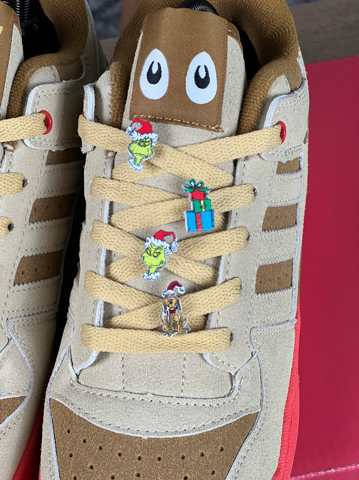 The Grinch x adidas Forum Low "THE GRINCH"