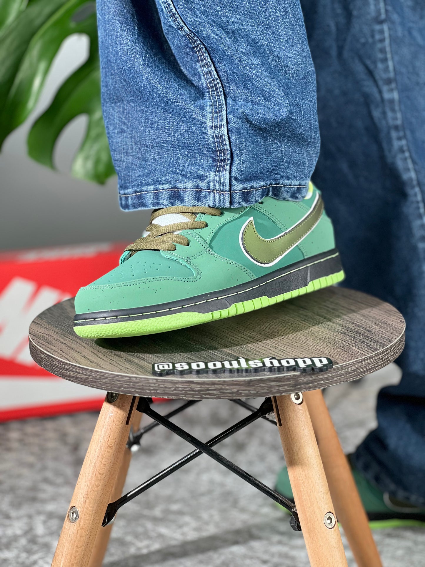 Nike SB Dunk Low “Green Lobster”