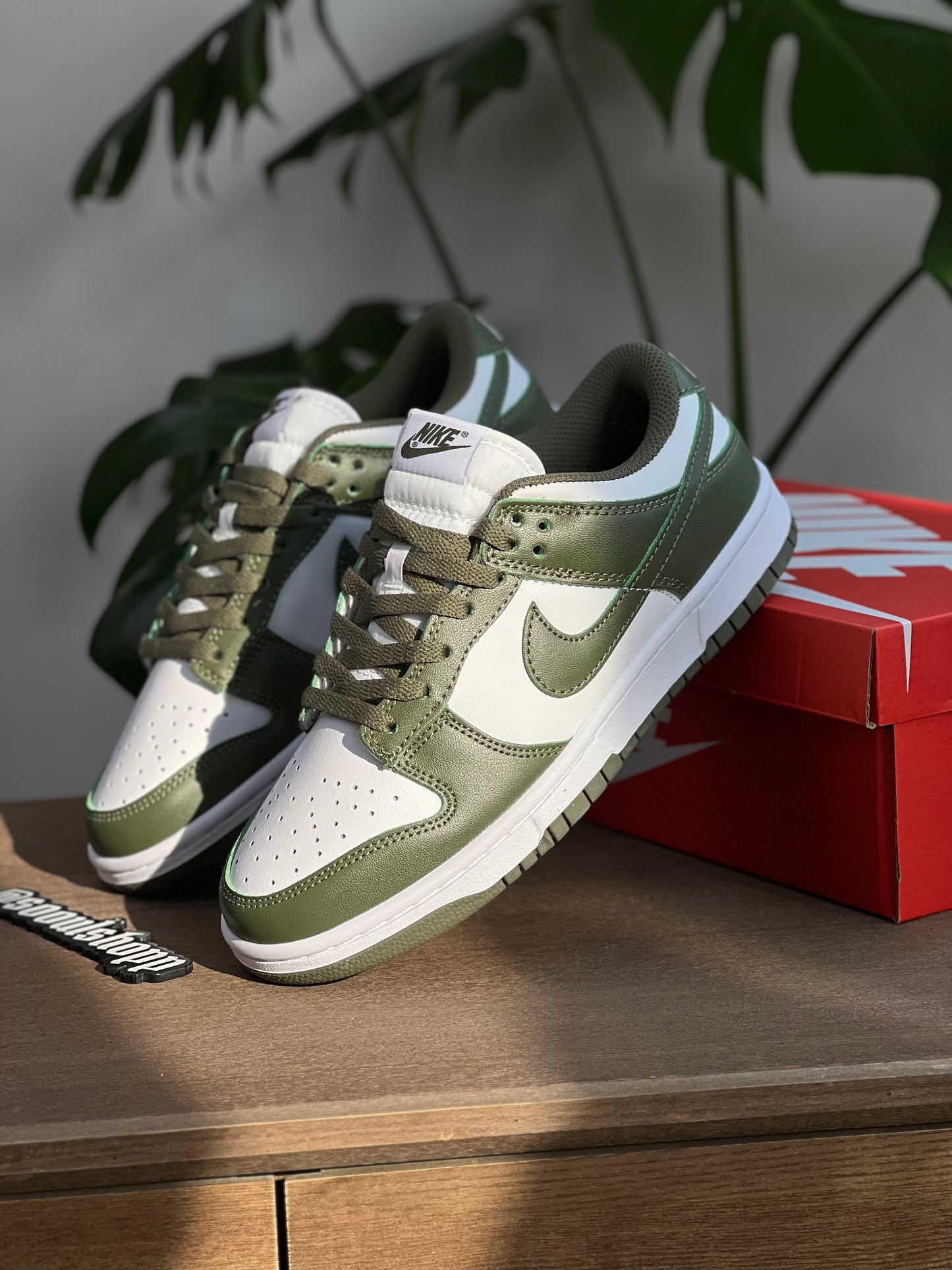 Nike Dunk Low Medium Olive