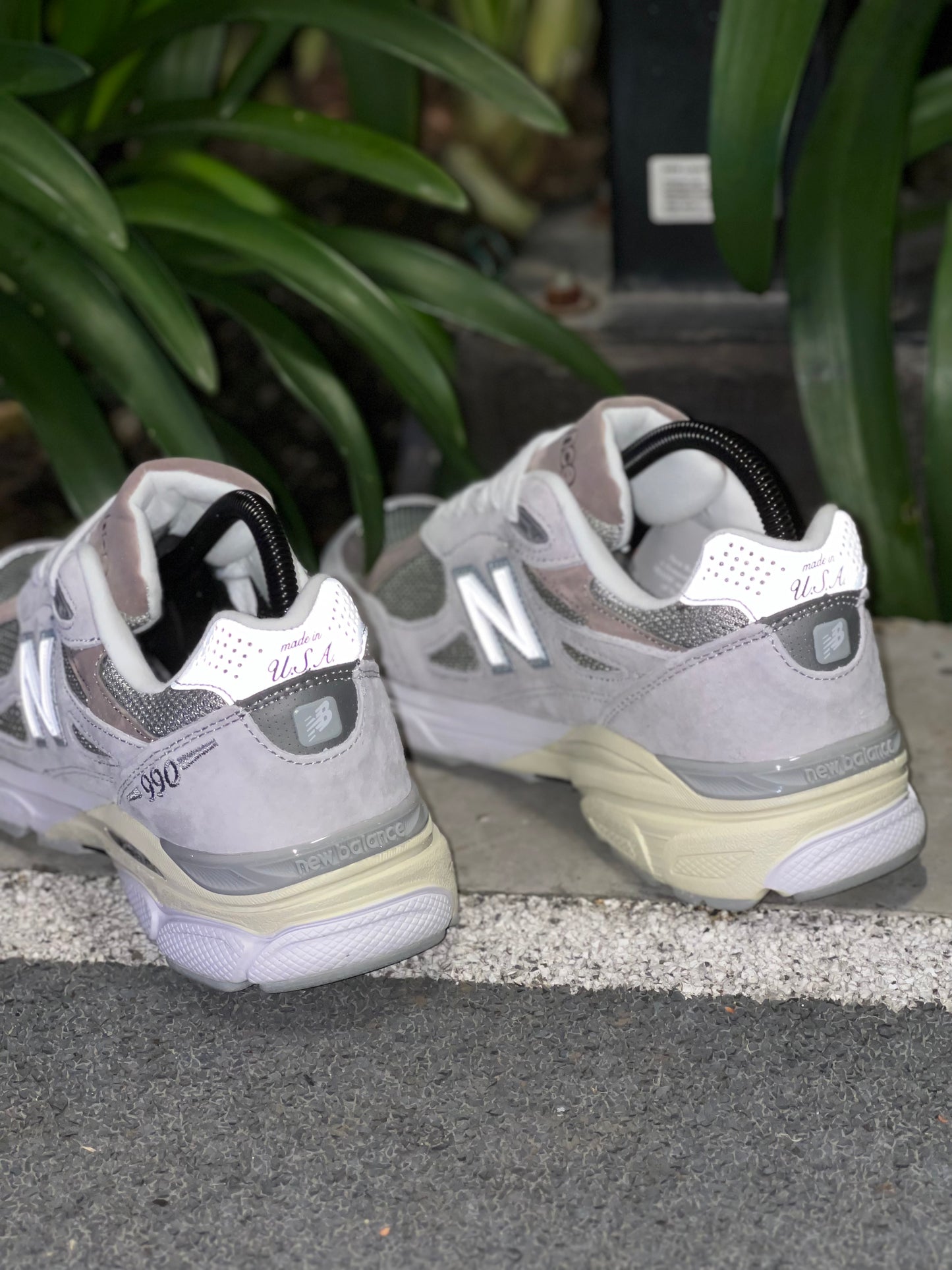 New Balance 990v3
MiUSA YCMC Nimbus Cloud (GS)