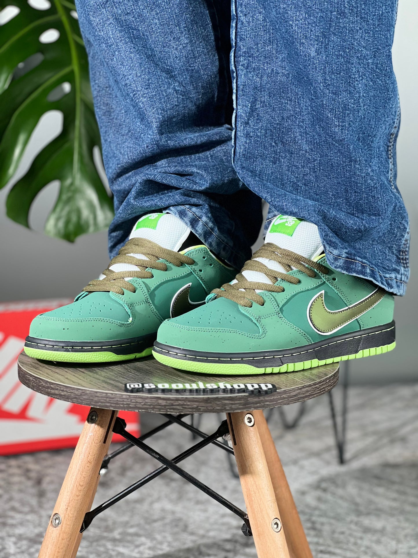 Nike SB Dunk Low “Green Lobster”