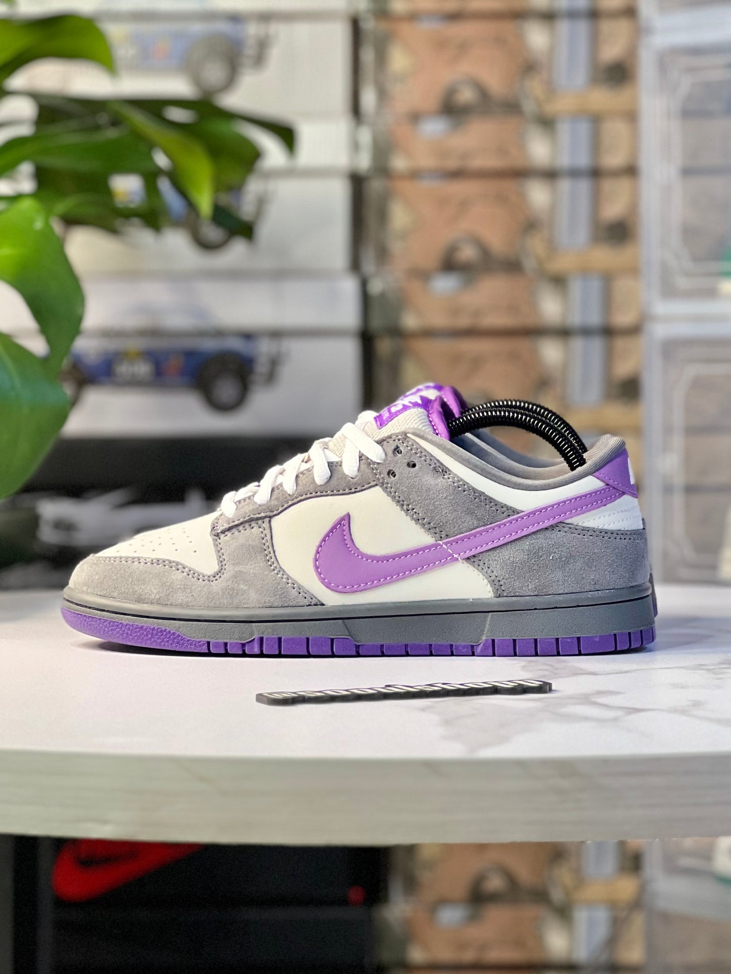 Nike SB Dunk Low 'Purple Pigeon'