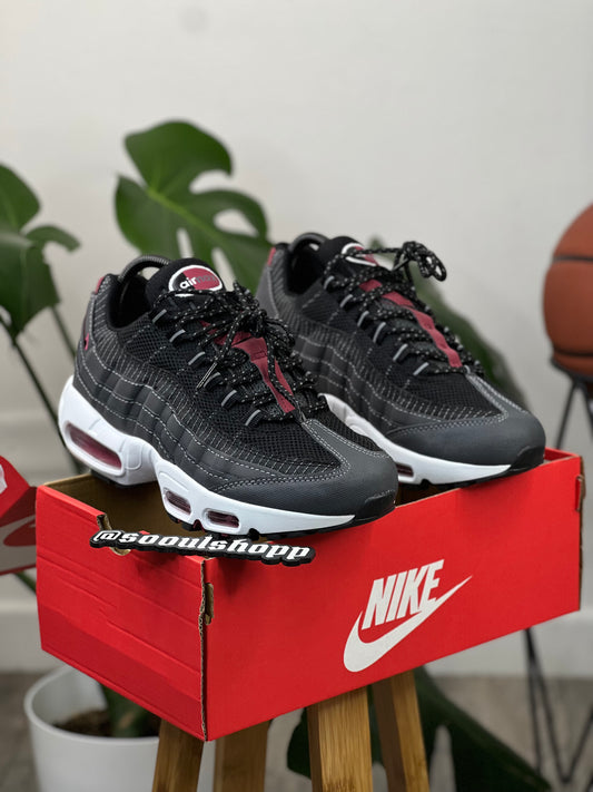 Nike Air Max 95 Midnight Navy