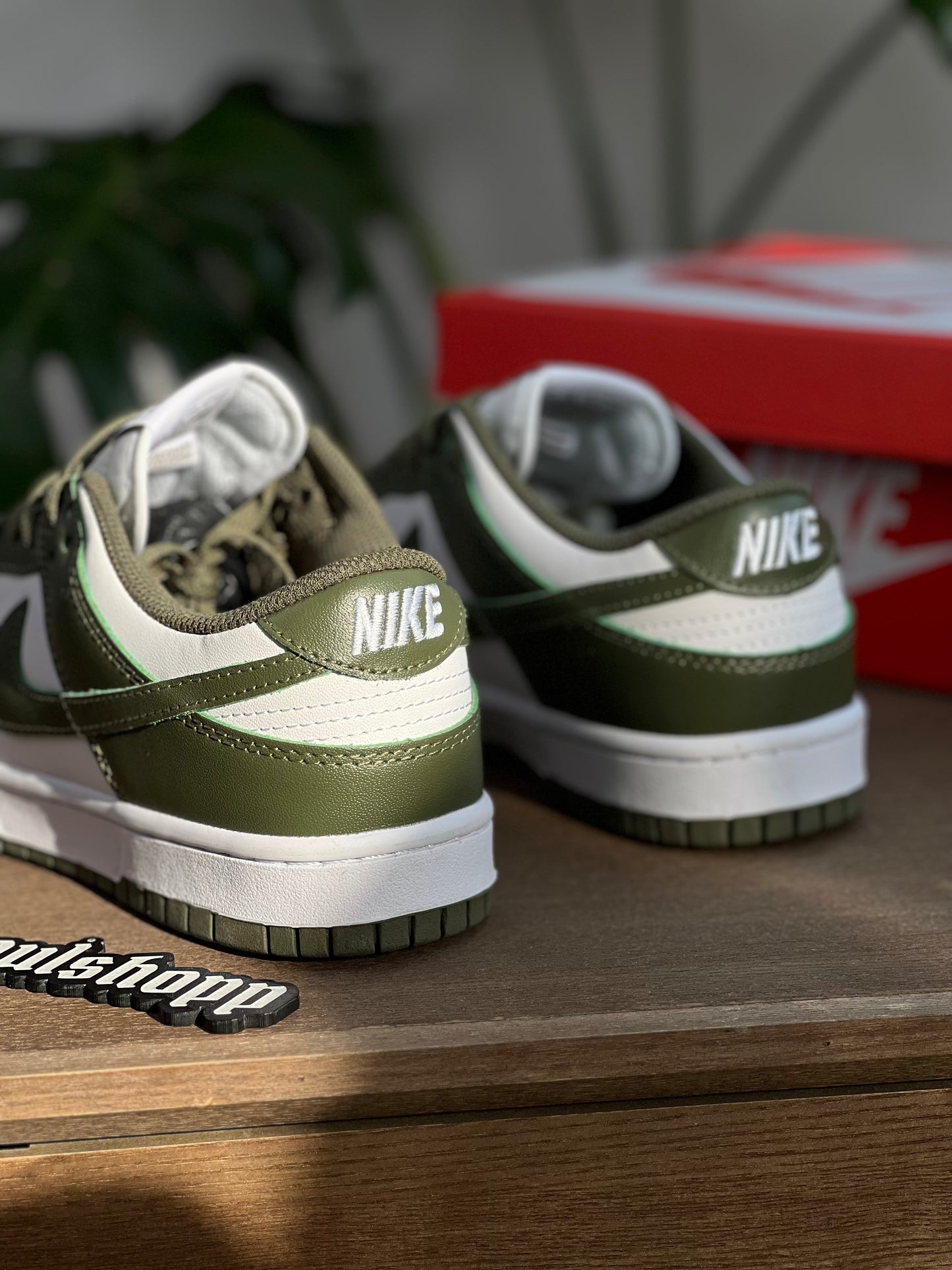 Nike Dunk Low Medium Olive