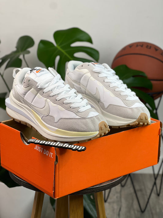 Nike Sacai Vaporwaffle Sail