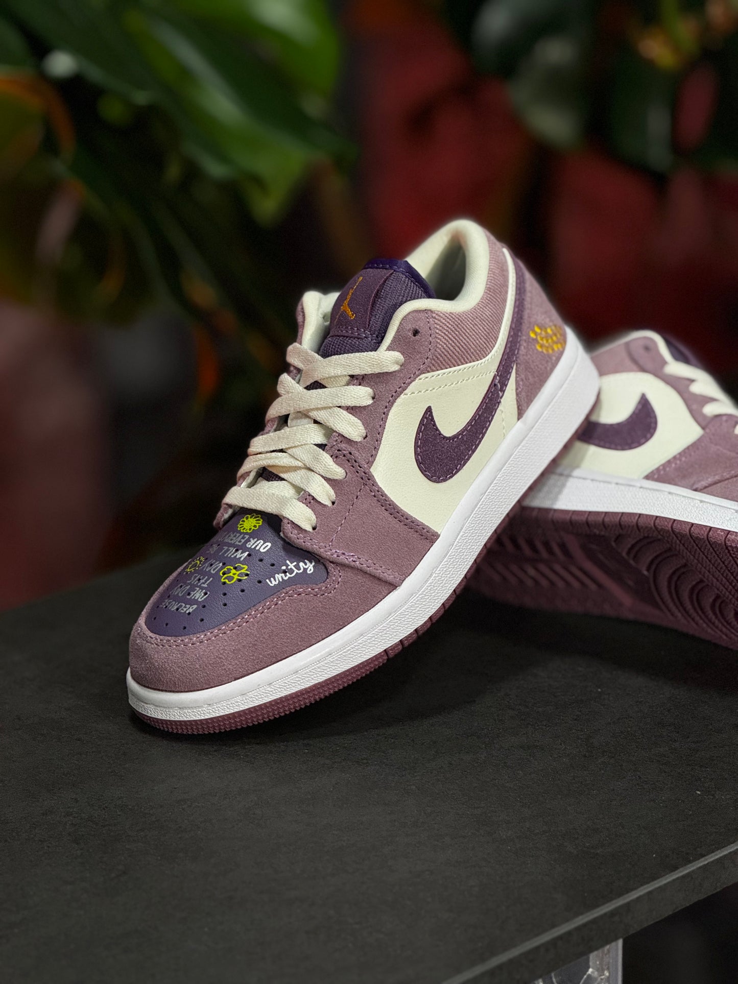 Air Jordan 1 Low "Unity" - Morado, Blanco