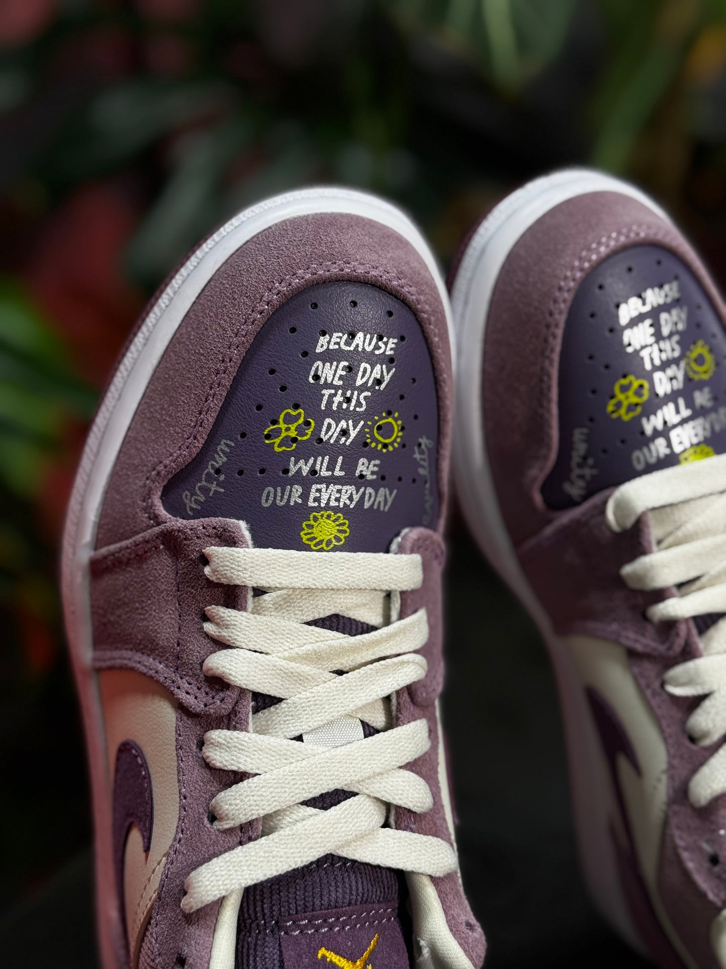 Air Jordan 1 Low "Unity" - Morado, Blanco