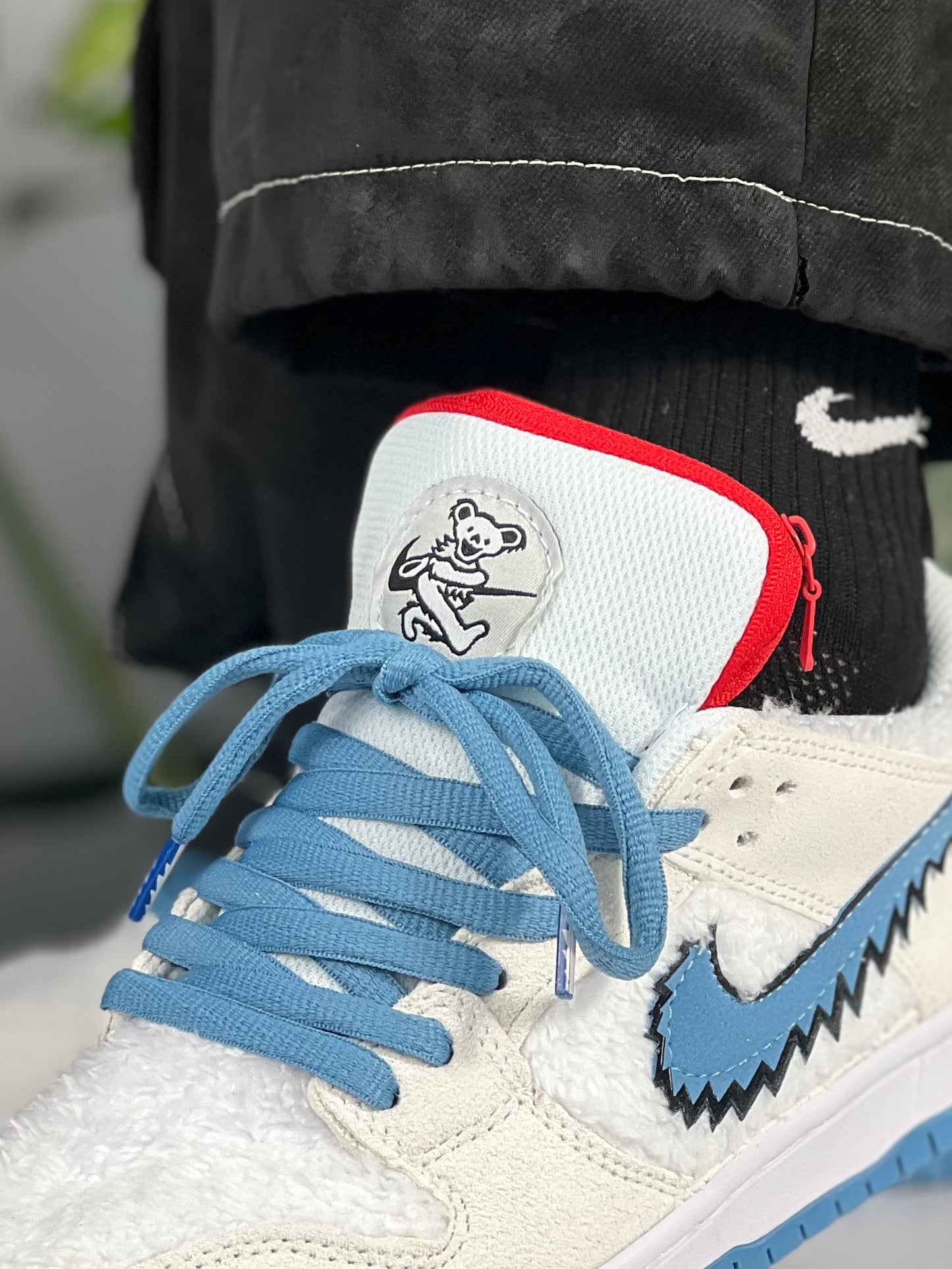 Nike SB ABOMINABLE Dunk Low