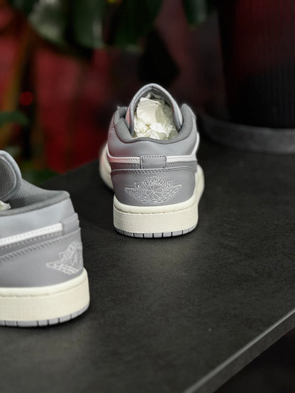 Air Jordan 1 Low - Sigilo y blanco - Gris claro, blanco
