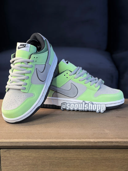 Nike SB Dunk x Katsuhiro Otomo Steamboy OST