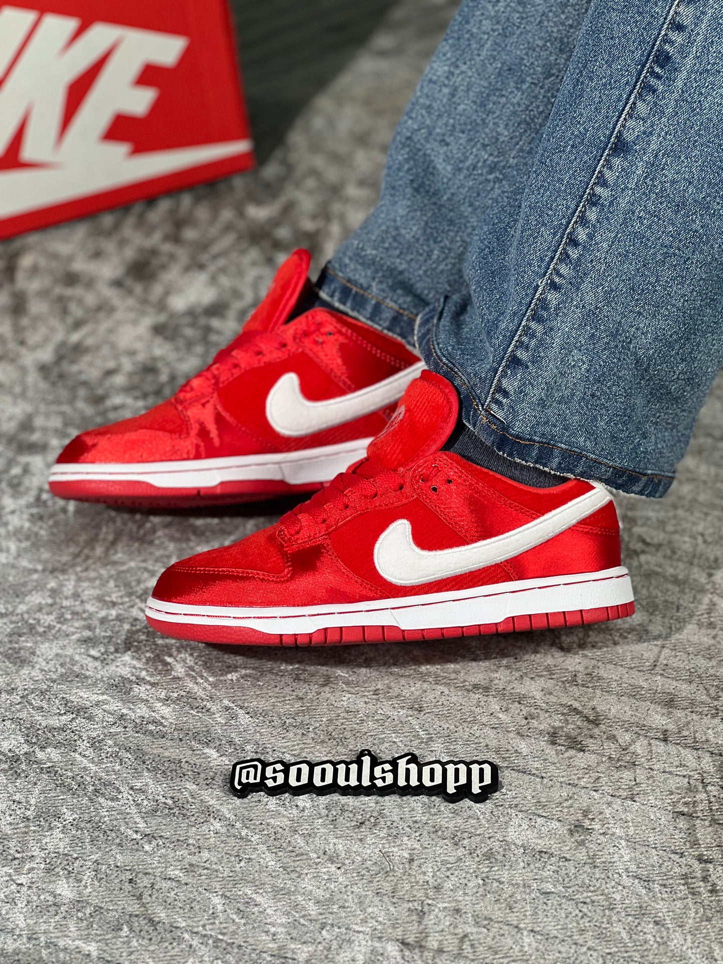 Nike Dunk Low “Valentine’s Day”