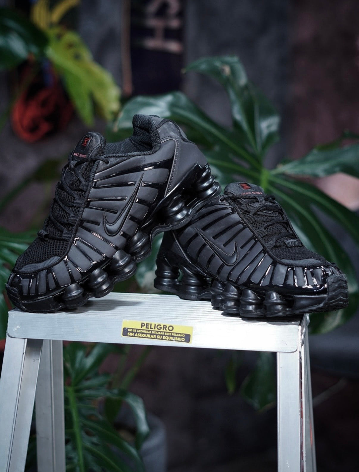 Nike Shox Camaleón - Negro, Rojo