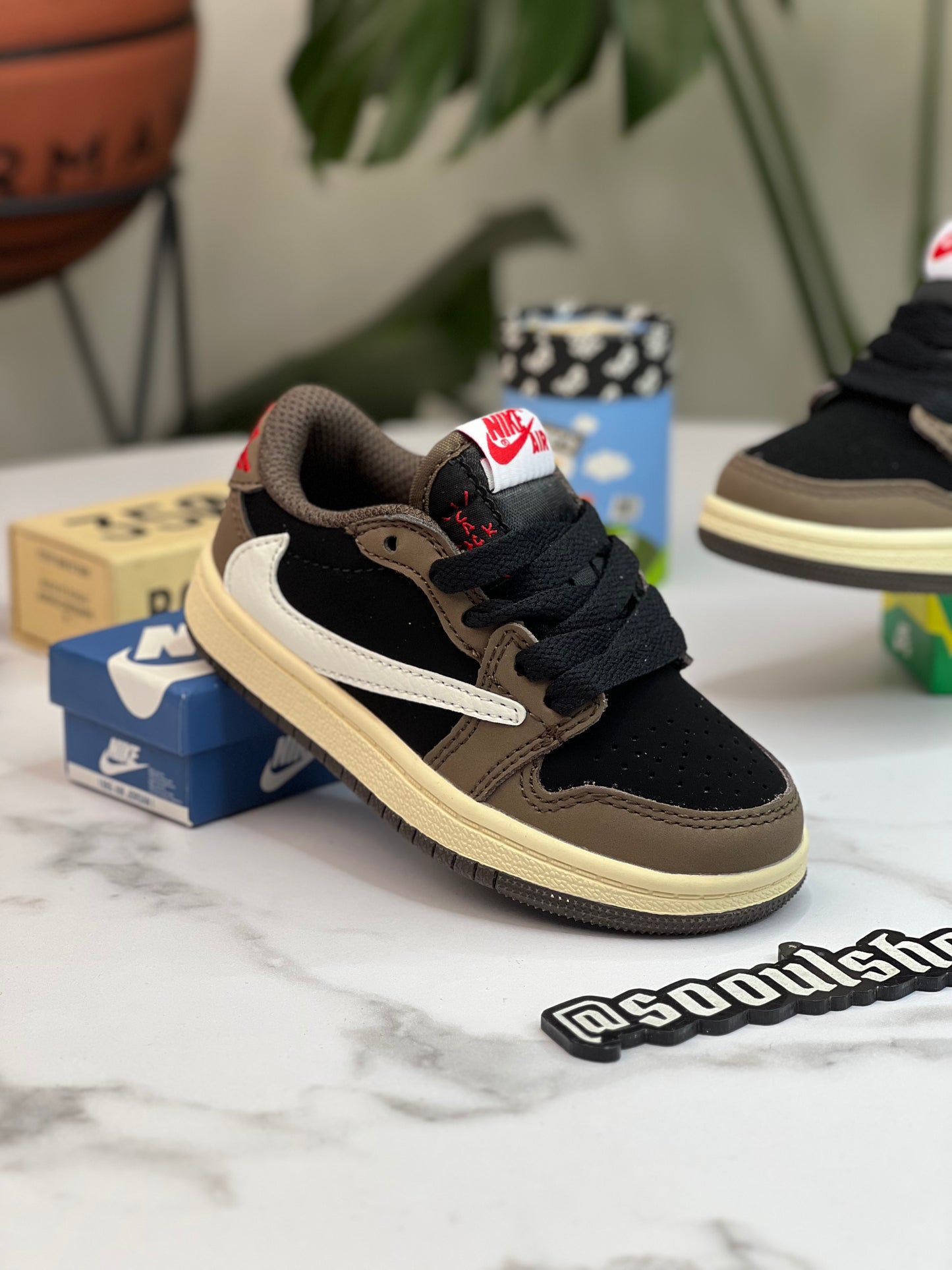 Air Jordan 1 Low Cactus Jack