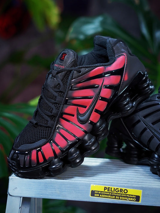 Nike Shox Camaleón - Negro, Rojo