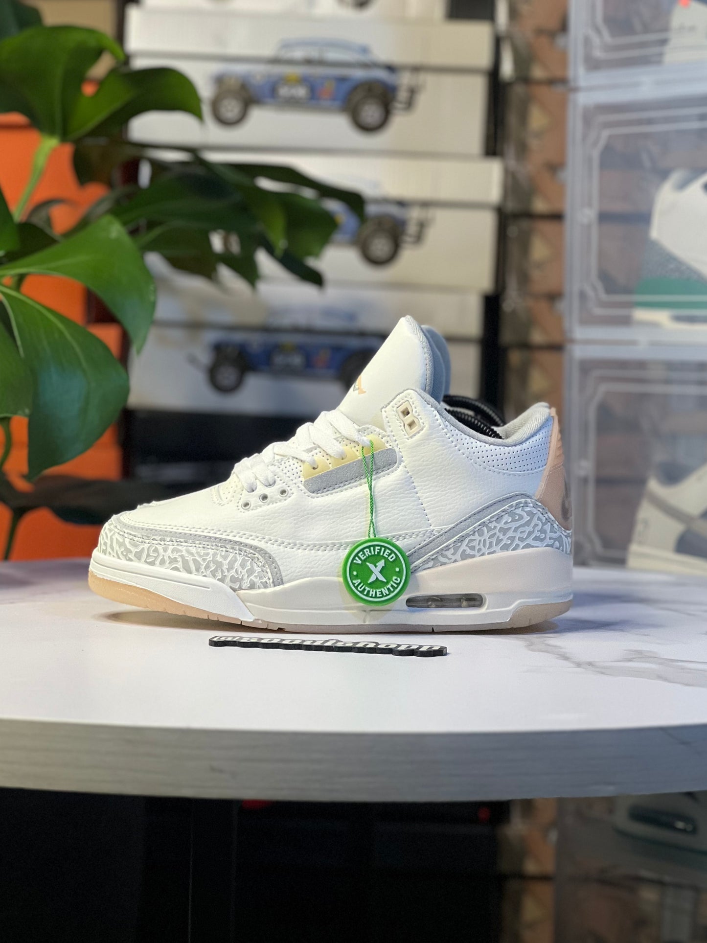 Air Jordan Retro 3 / Craft