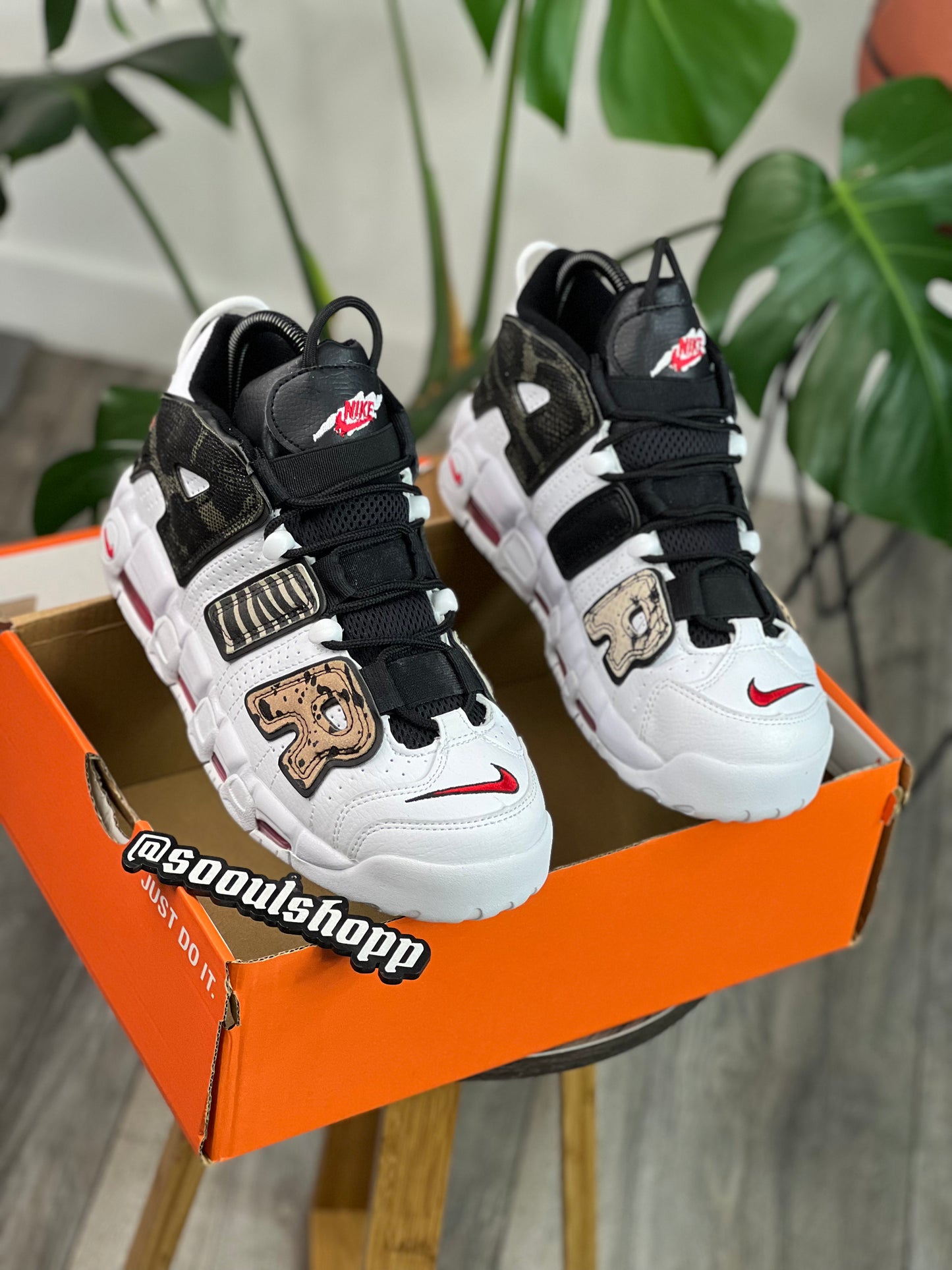 Nike Air Uptempo