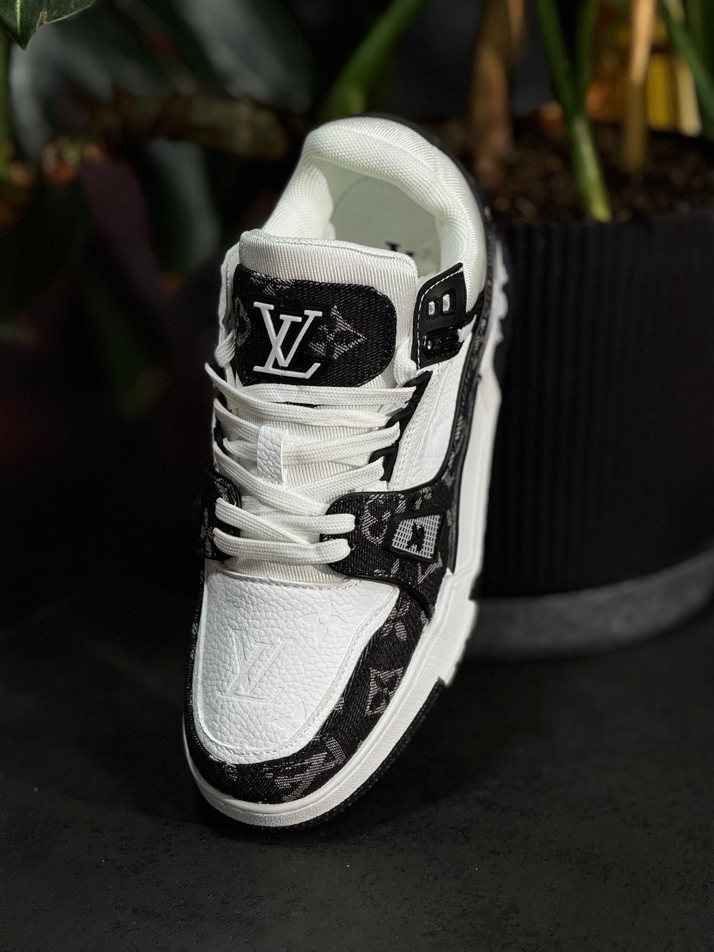 LOUIS VUITTON Trainer - Negro, Blanco