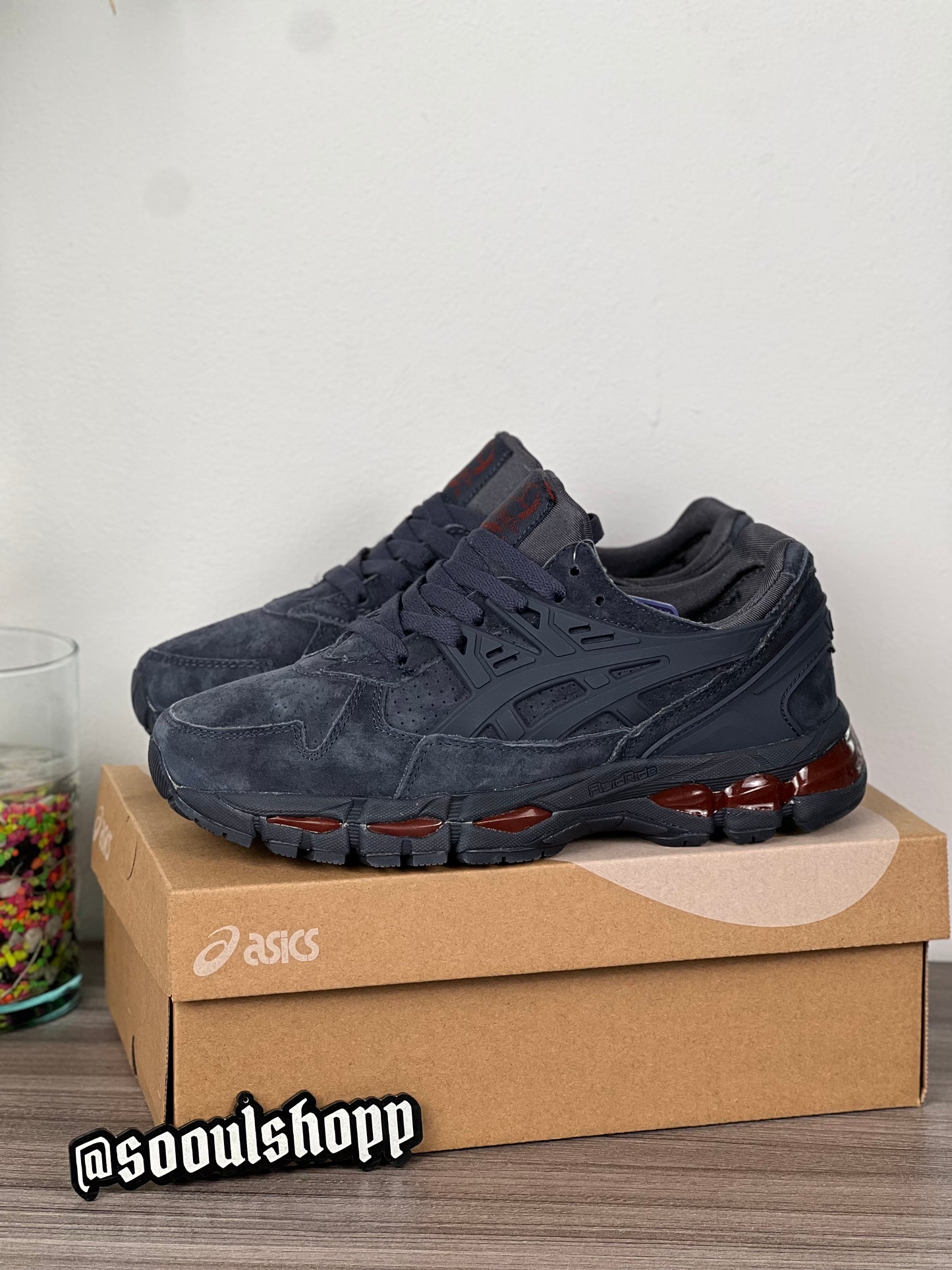 Asics Gel-Kayano Trainer 21 “DARKNESS”