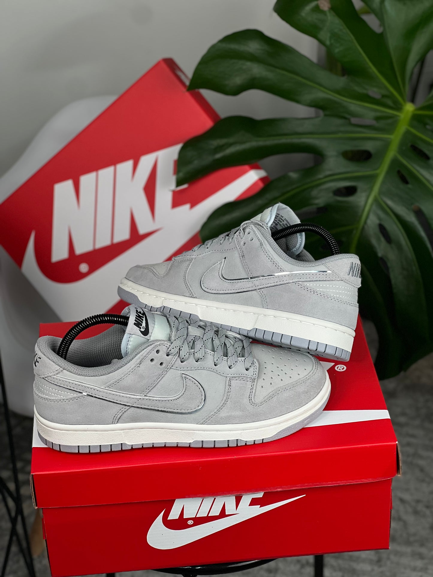 Nike SB Dunk Low White Lobster