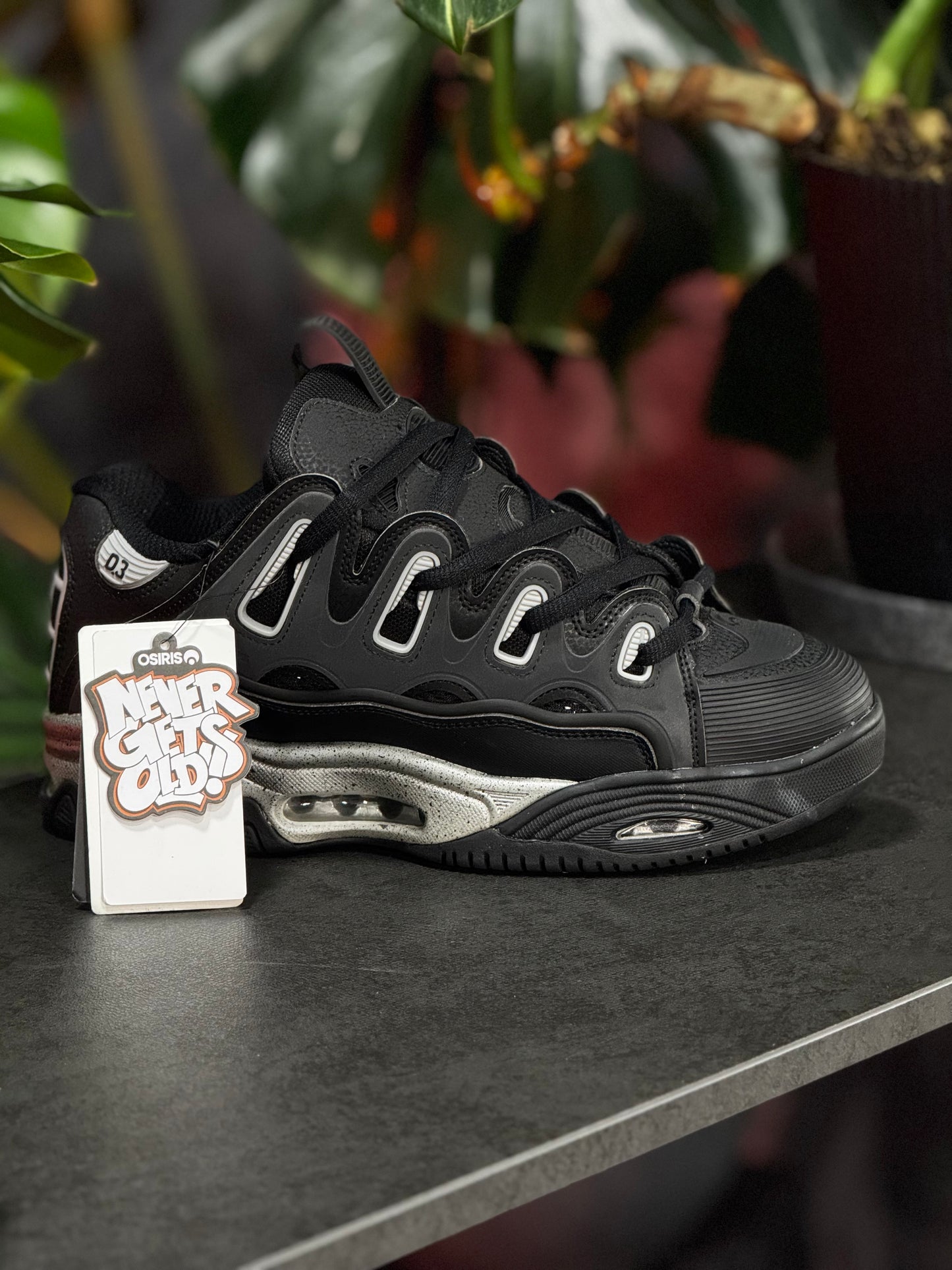 OSIRIS D3 - Negro, Plateado