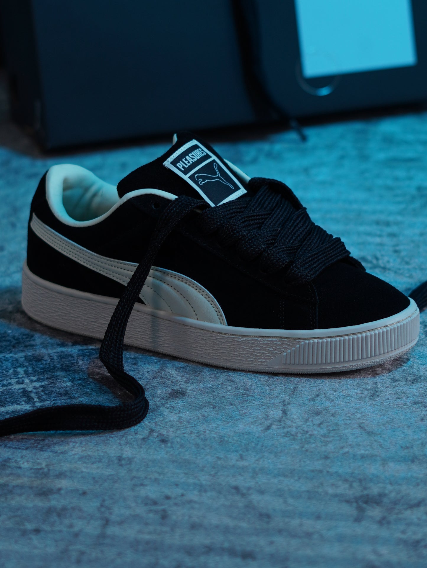 PUMA SUEDE XL X PLEASURES