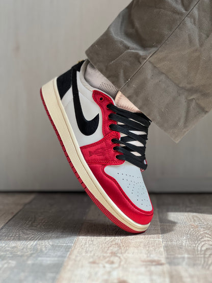 Jordan Retro 1 Low - Trophy Room Away