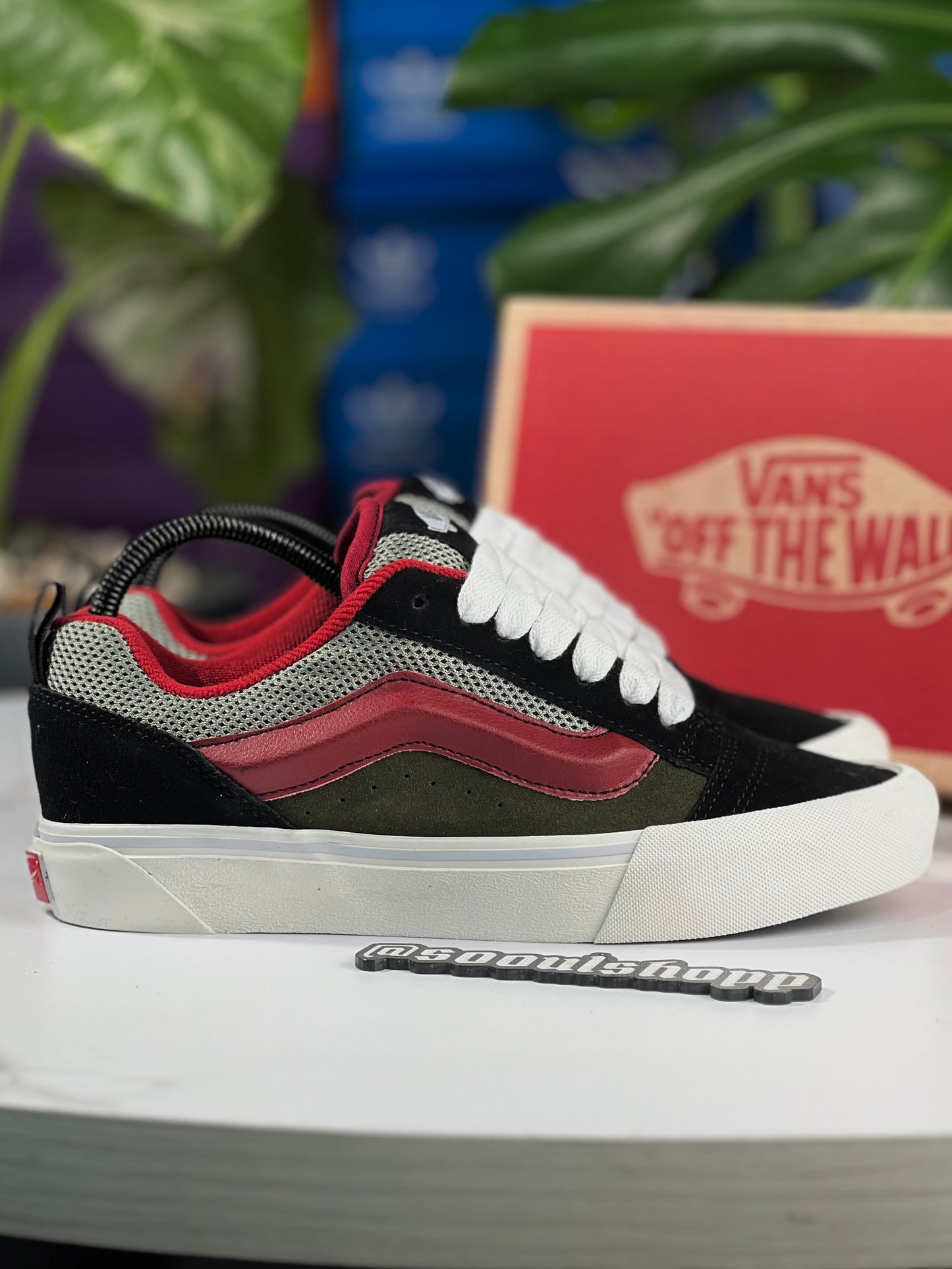 Vans Knu Skool Devil’s Details