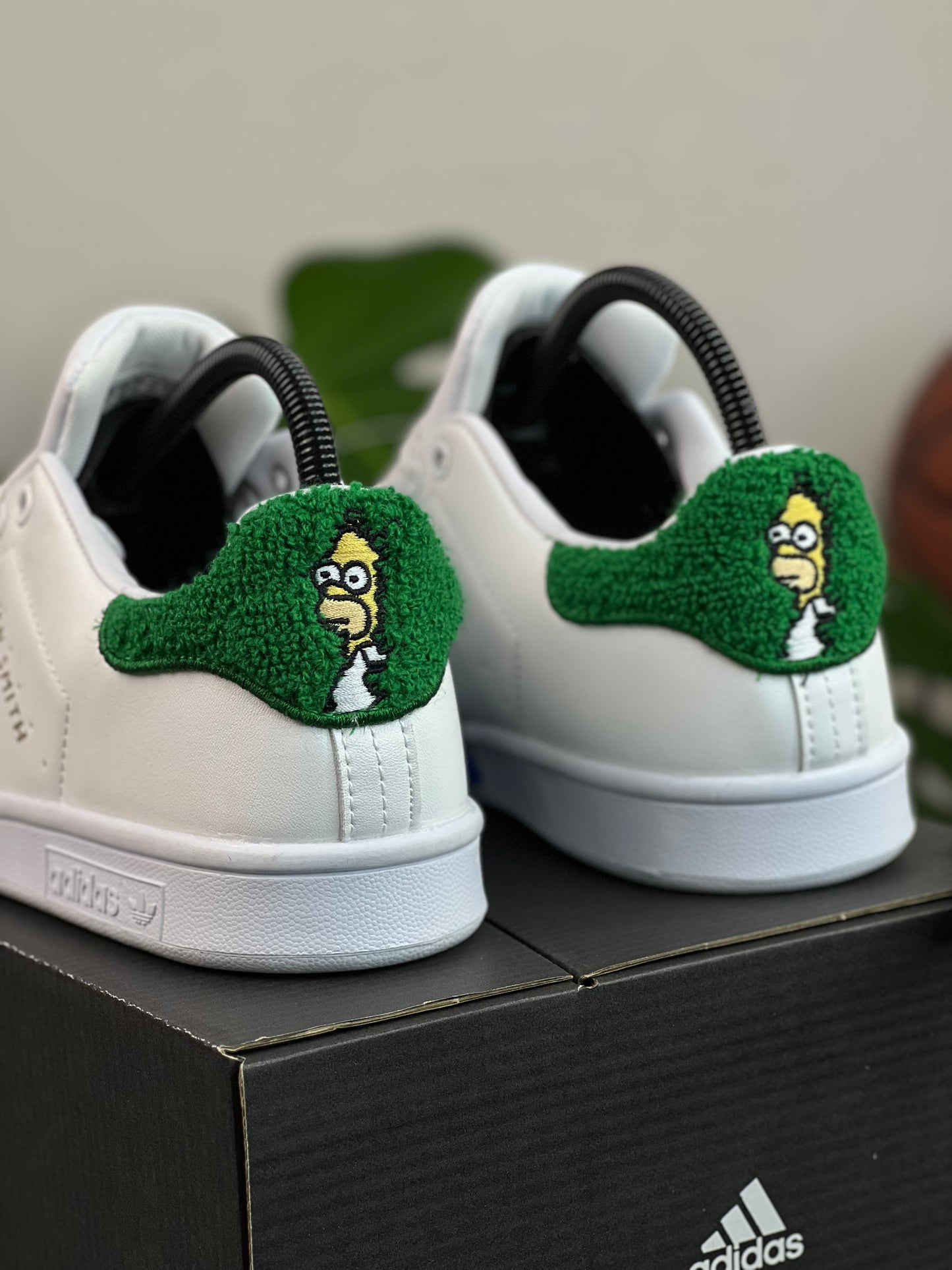 Adidas Stan Smith X Homer Simpson