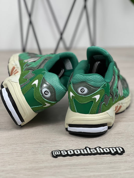 Adidas Response CL Bad Bunny Boston Day