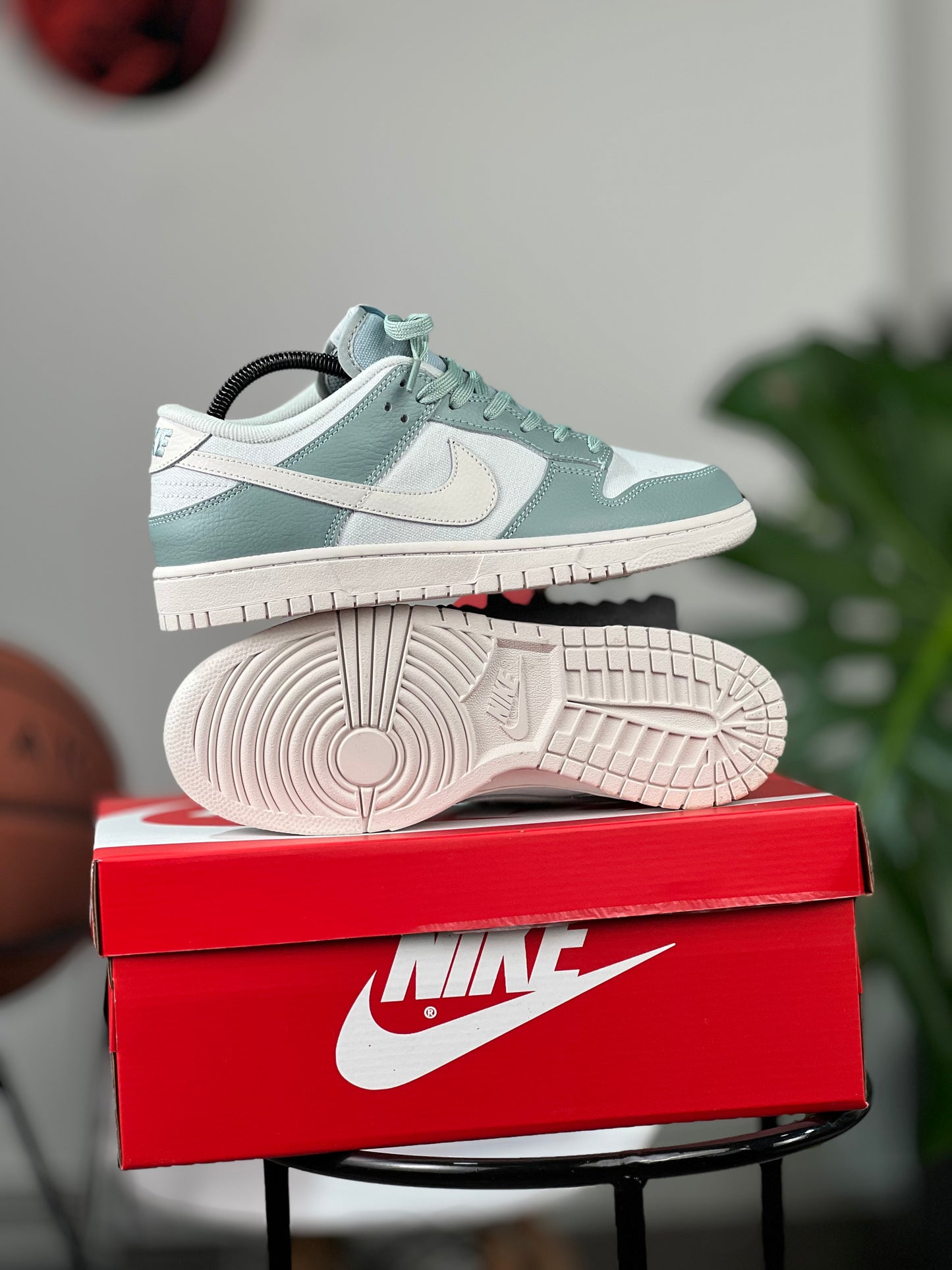 Nike Dunk Low “Mica Green”