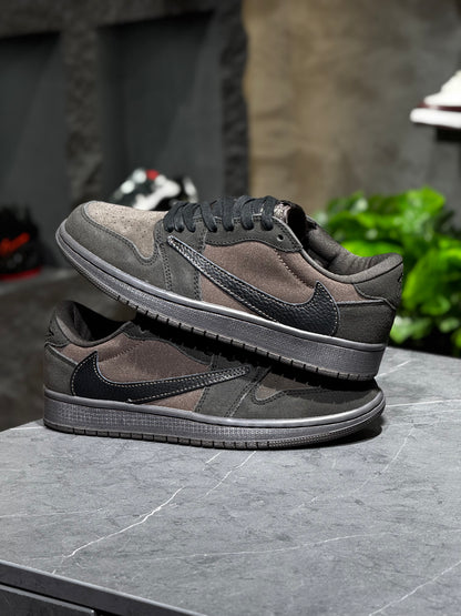 Air Jordan 1 Low OG Velvet Brown de JORDAN x Travis Scott