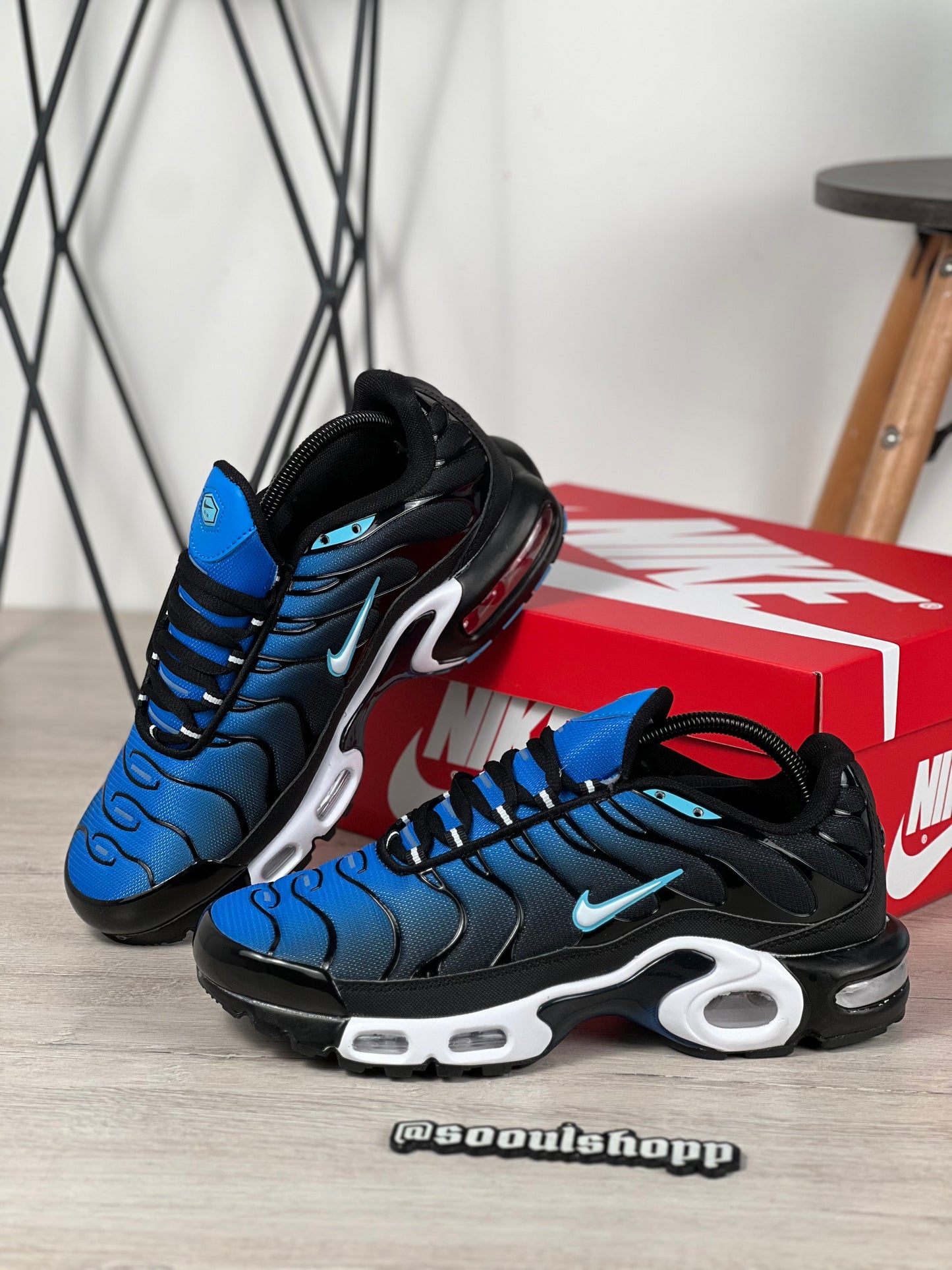 Nike Air Max Plus Aquarius Blue