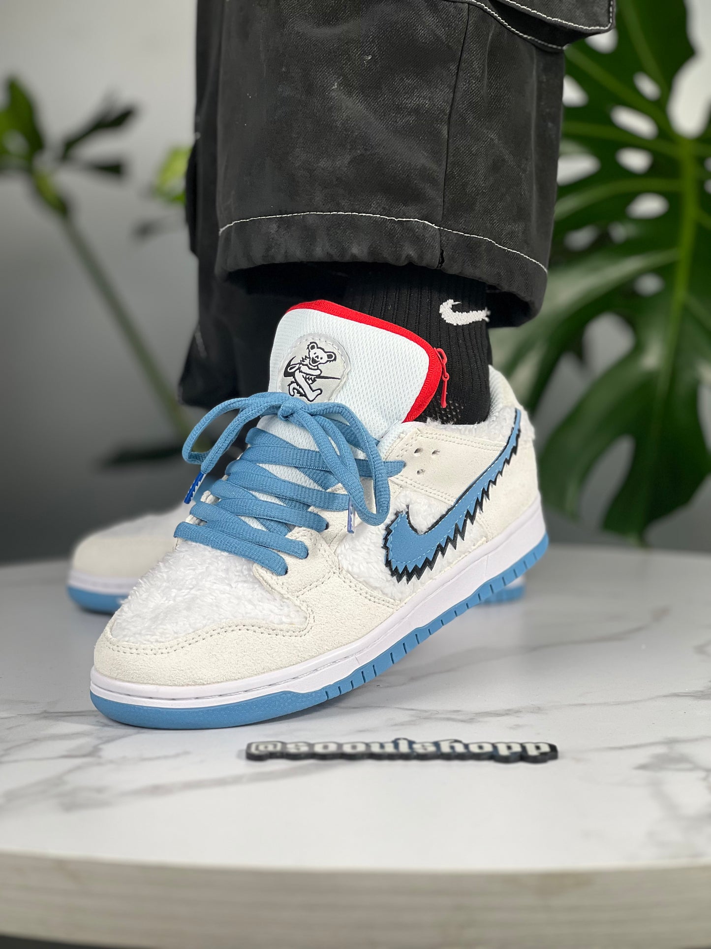 Nike SB ABOMINABLE Dunk Low