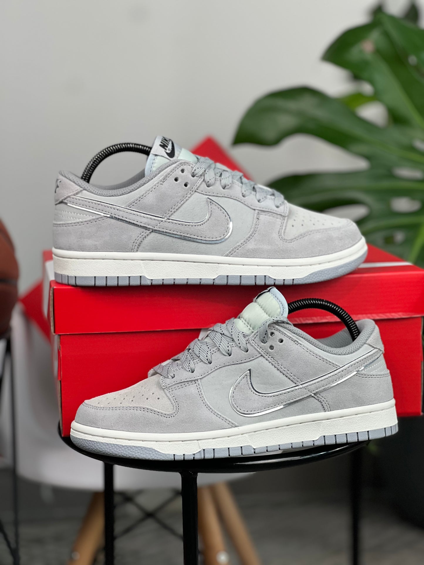 Nike SB Dunk Low White Lobster