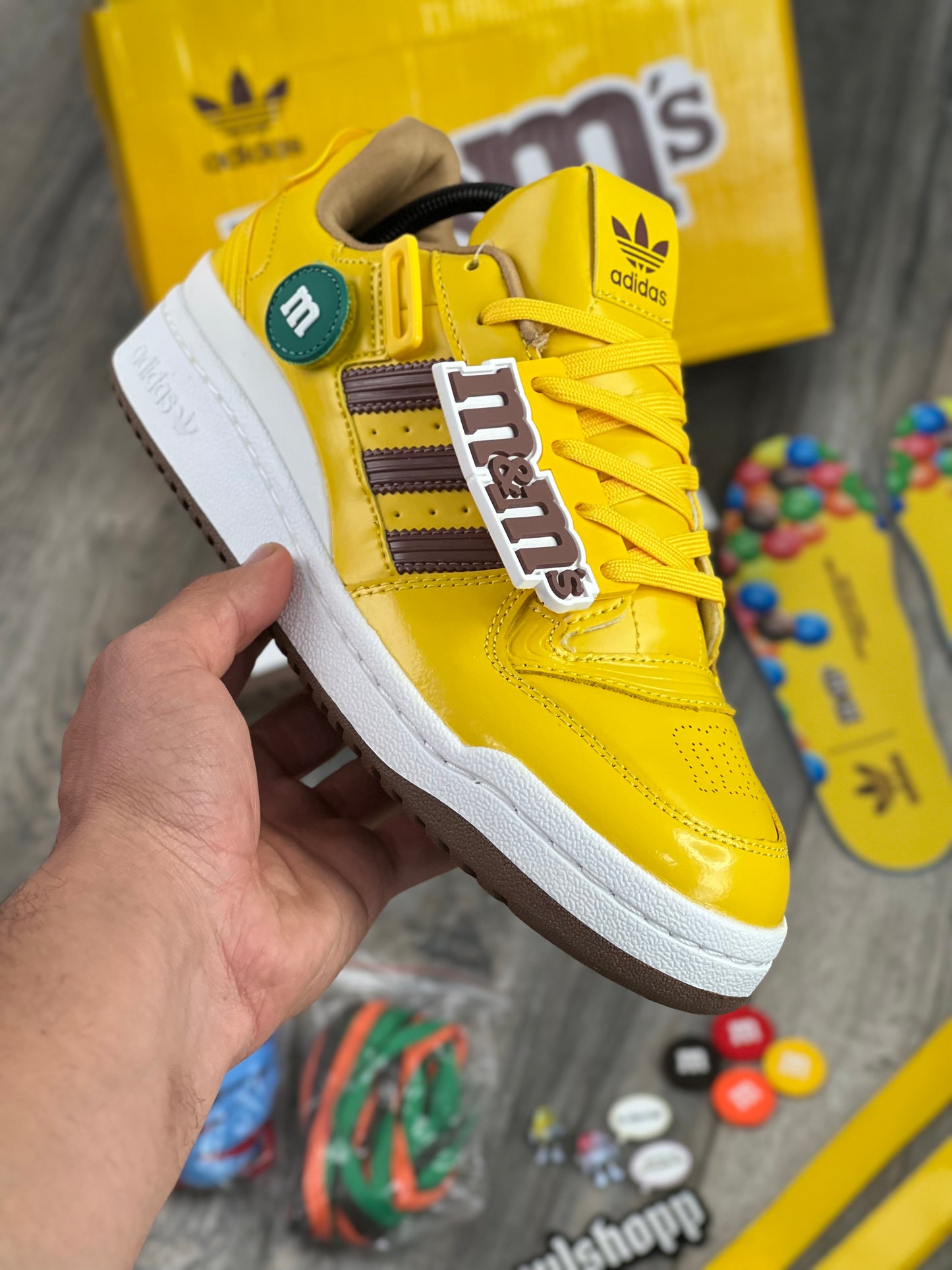 Adidas m&m