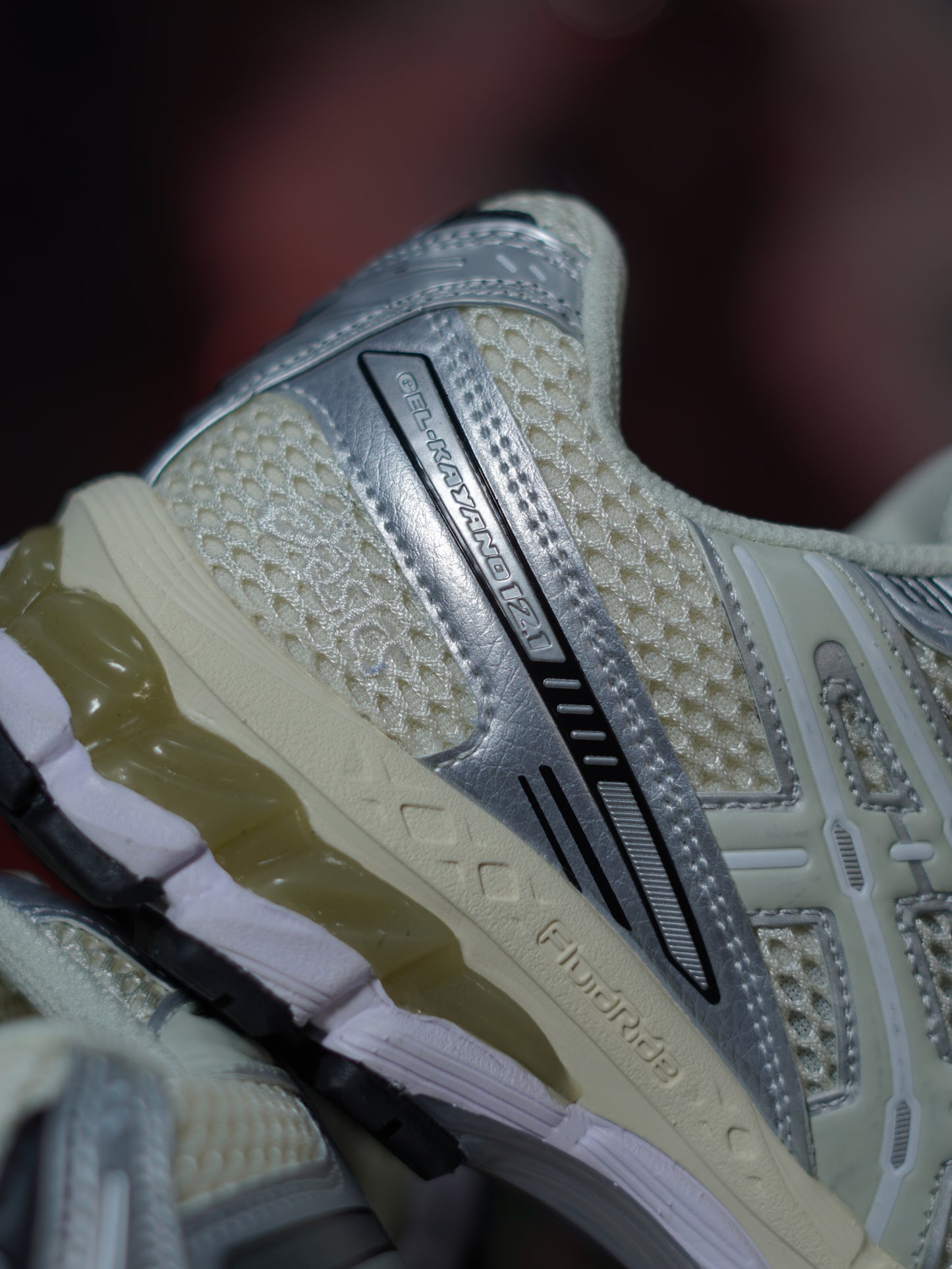 Asics Gel Kayano 12.1 - Crema, Plateado