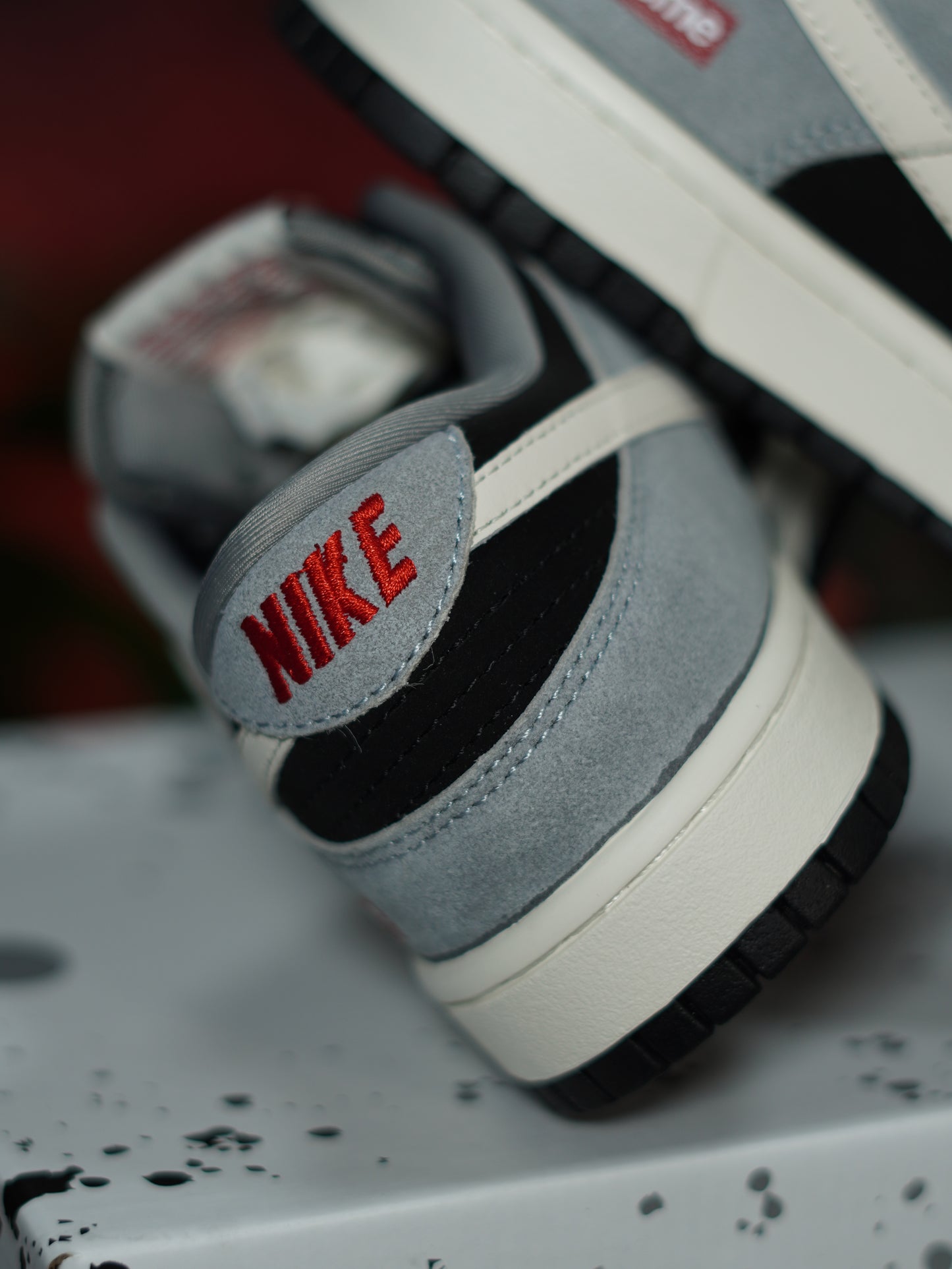 Nike Sb Dunk x Supreme - Gris, Negro, Blanco