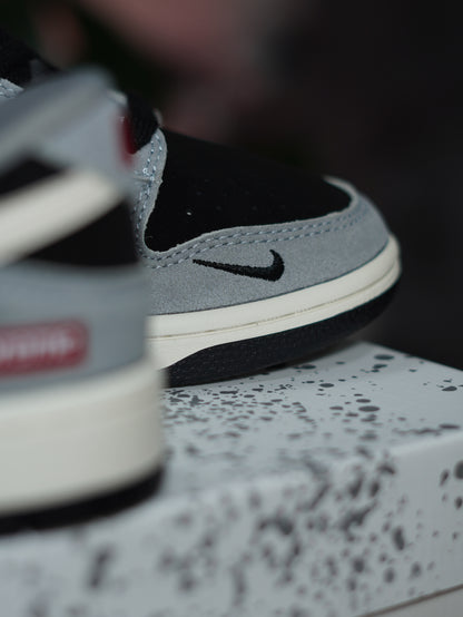 Nike Sb Dunk x Supreme - Gris, Negro, Blanco