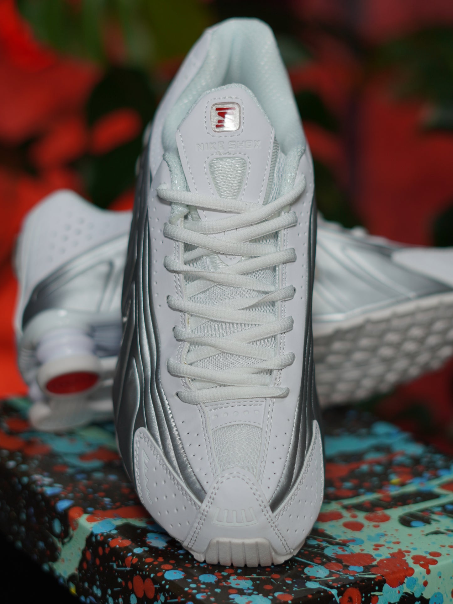 Nike Shox R4 - Blanco, Plateado