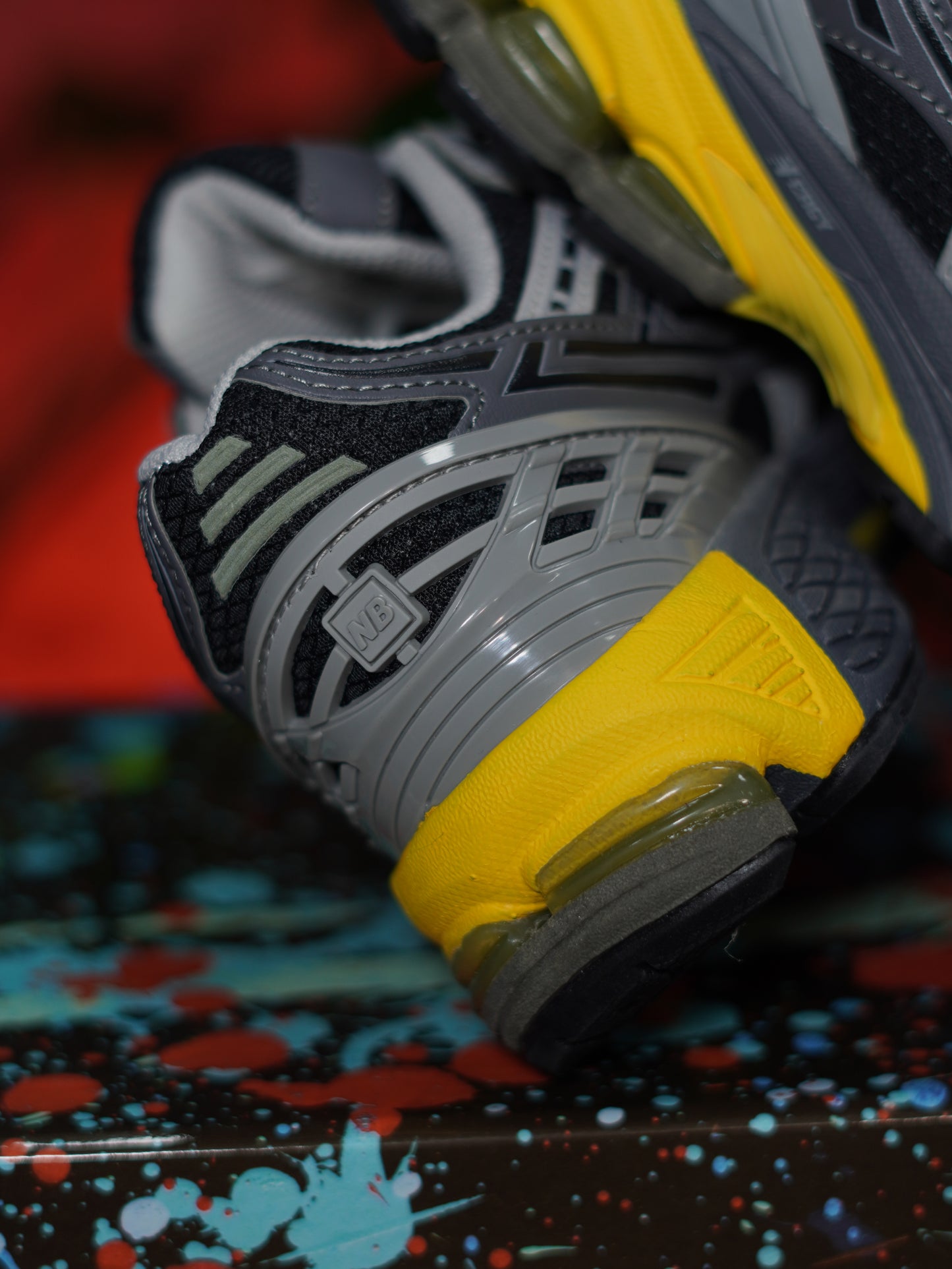 New Balance 1906u - Gris, Amarillo