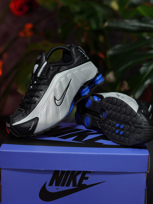 Nike Shox R4 - Plateado, Negro, Azul