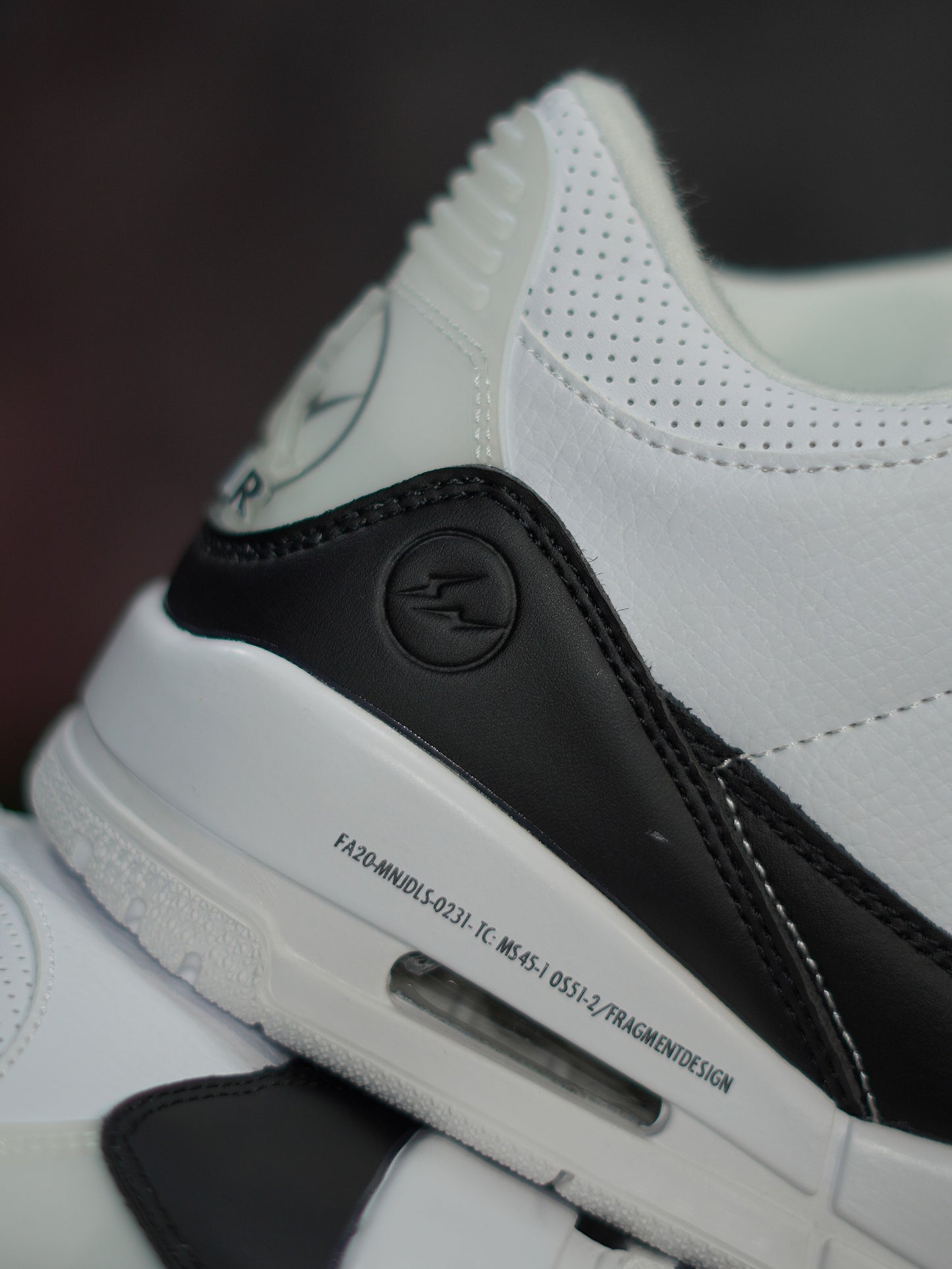 Air Jordan Retro 3 "Fragment" - Blanco, Negro