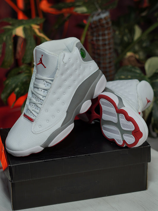 Air Jordan Retro 13 "Wolf Grey" - Blanco, Gris, Rojo