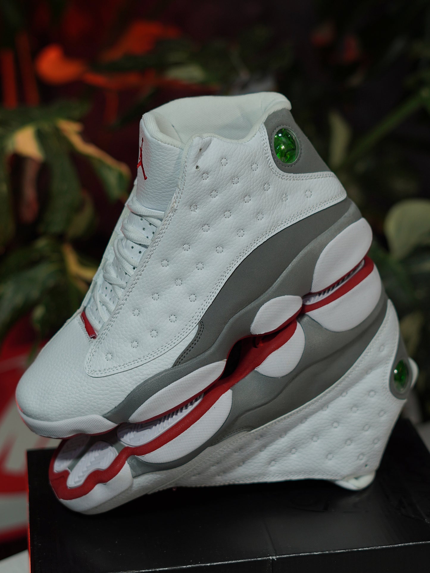Air Jordan Retro 13 "Wolf Grey" - Blanco, Gris, Rojo