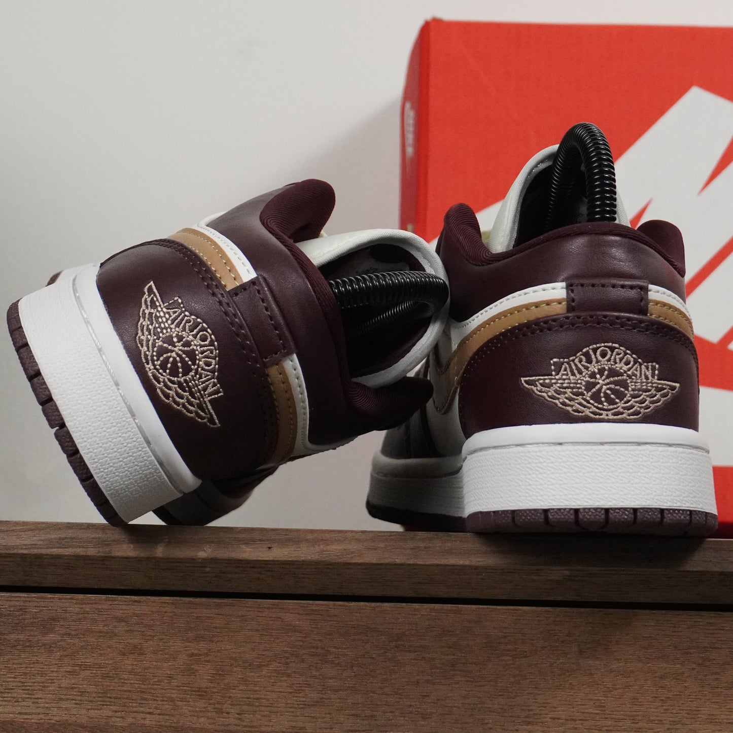 Air Jordan 1 Low “shadow Brown”