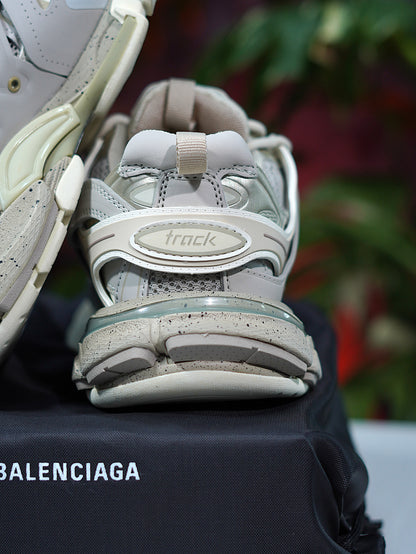 Balenciaga Track - Beige