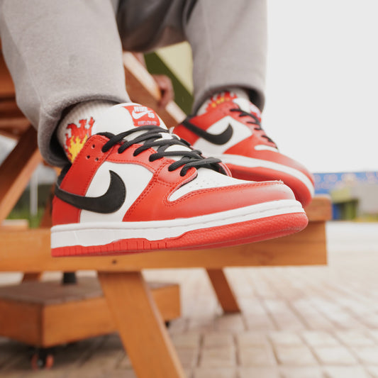 Nike SB Dunk Low Pro "Chicago"